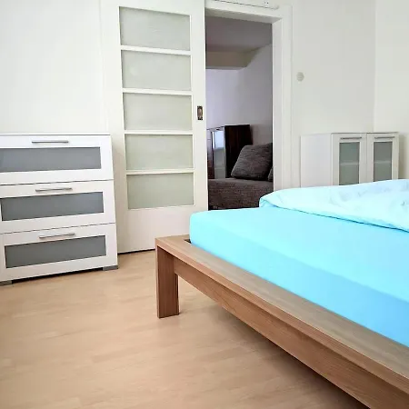 Ferienhaeuschen Mit Hof In Holiday home *