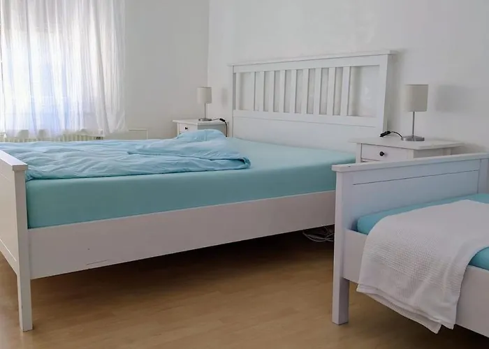 Ferienhaeuschen Mit Hof In